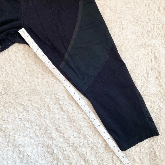 Nike Dri fit black sheer cropped 3/4 length leggings - Picture 6 of 6